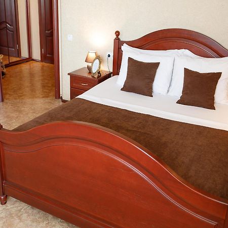 Studio De Luxe With Jacuzzi ซูมี ภายนอก รูปภาพ