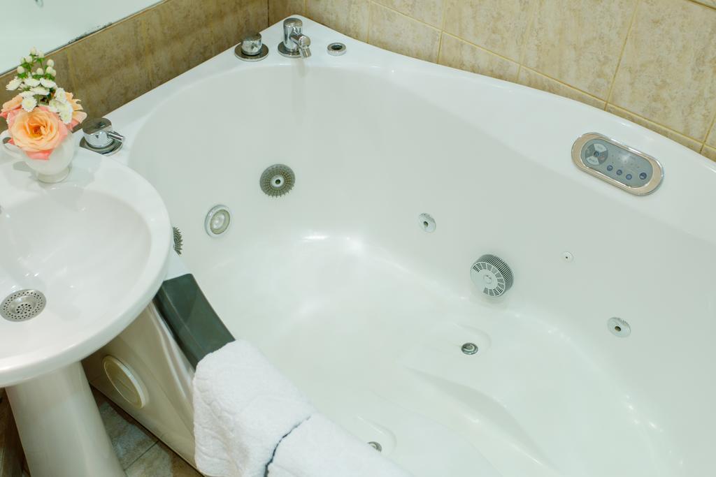 Studio De Luxe With Jacuzzi ซูมี ภายนอก รูปภาพ