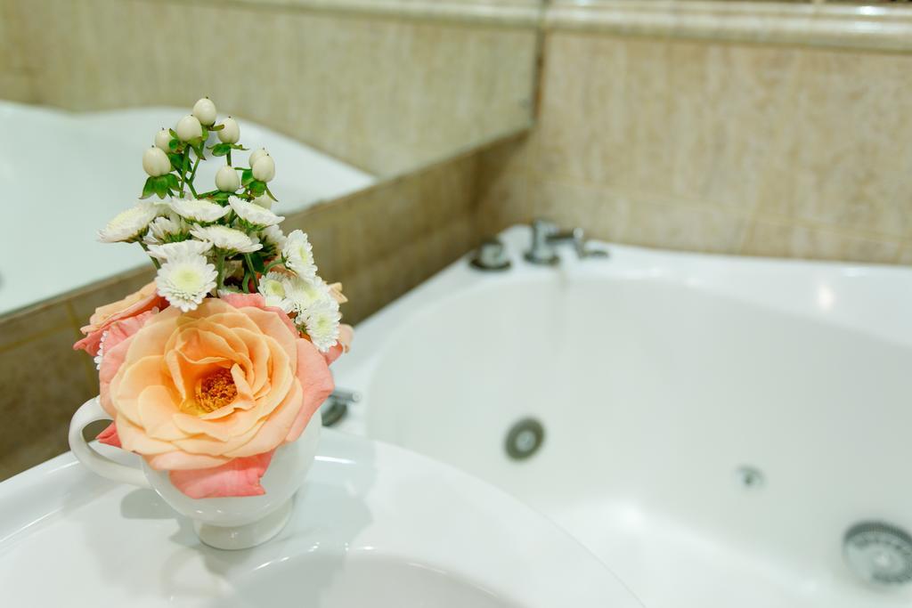 Studio De Luxe With Jacuzzi ซูมี ภายนอก รูปภาพ