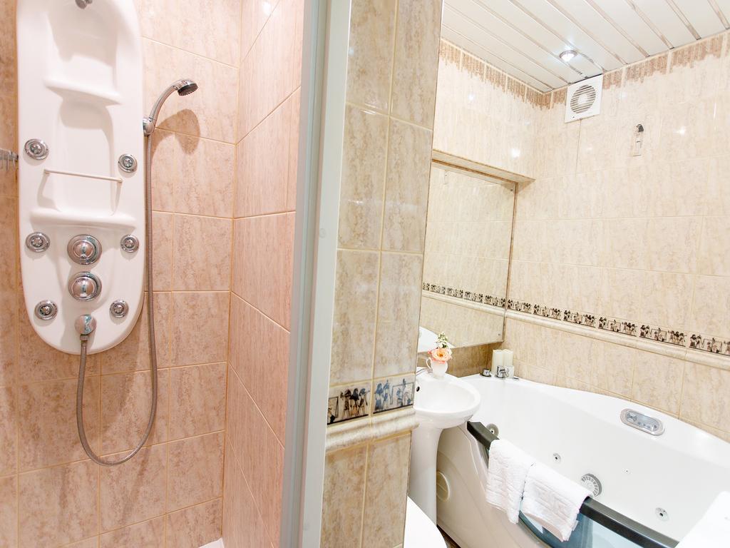 Studio De Luxe With Jacuzzi ซูมี ภายนอก รูปภาพ