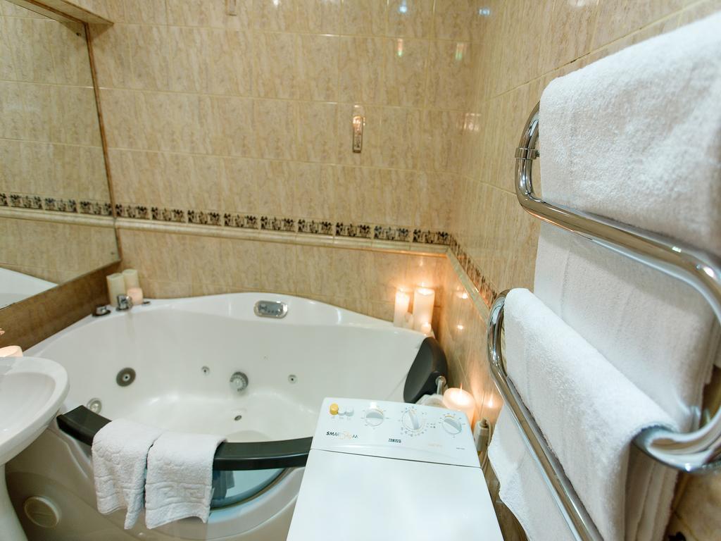 Studio De Luxe With Jacuzzi ซูมี ภายนอก รูปภาพ